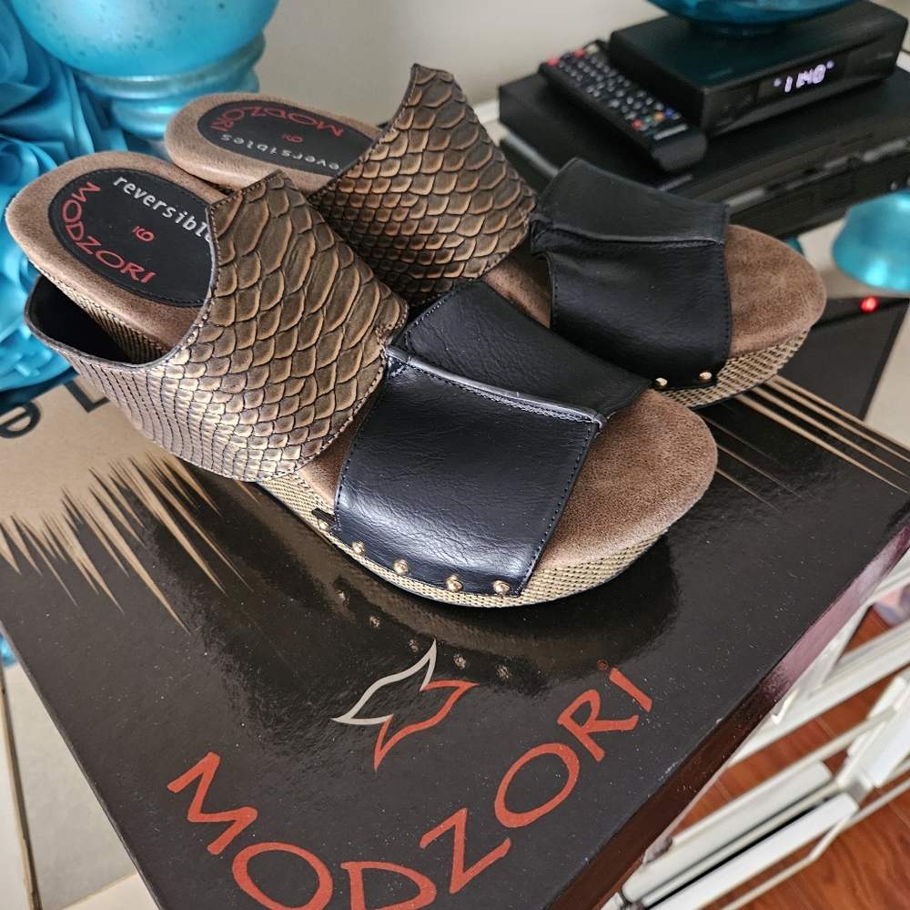 Shoes - Picture 5 of 10
